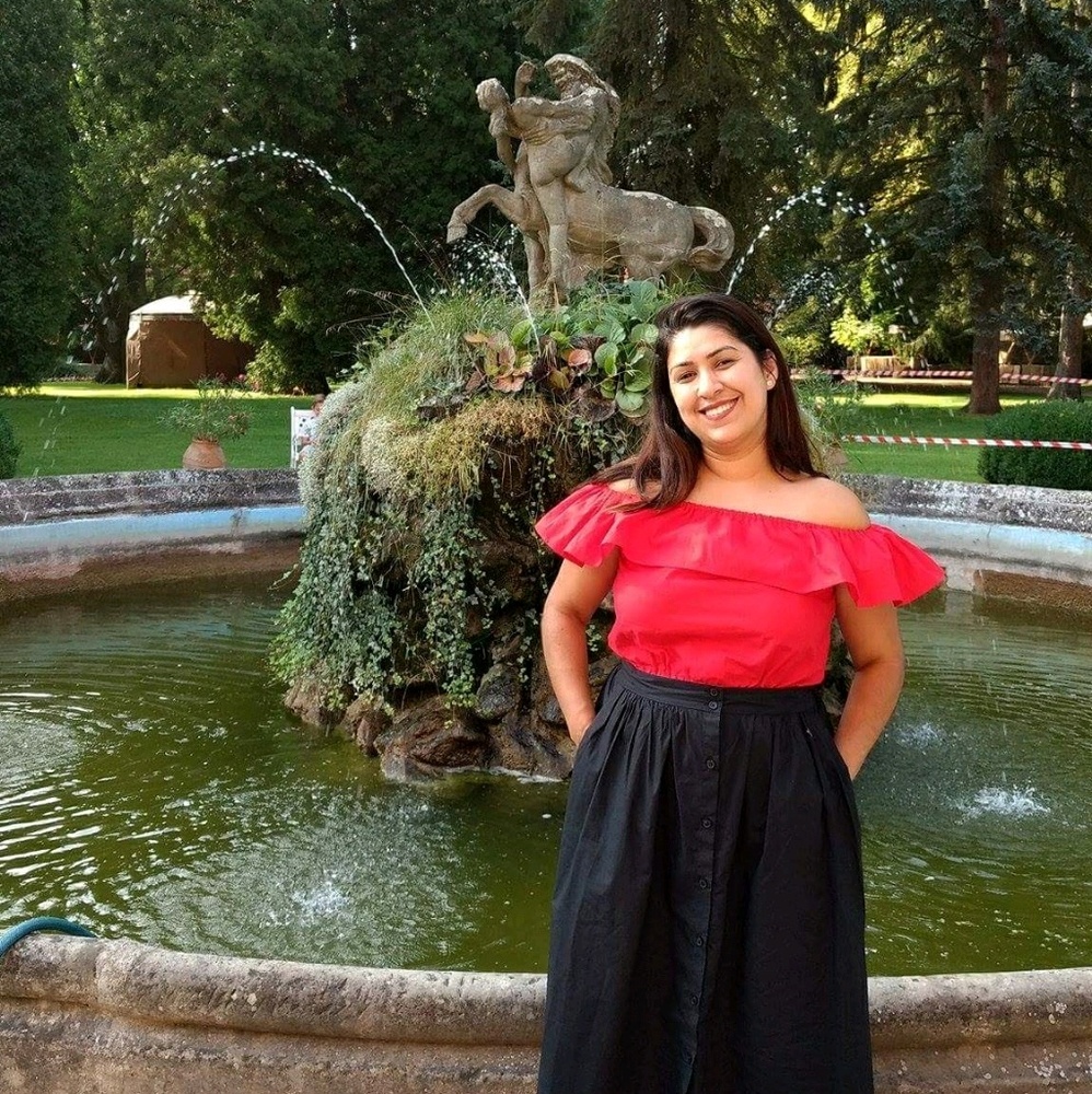 Meet your Posher, Ariana